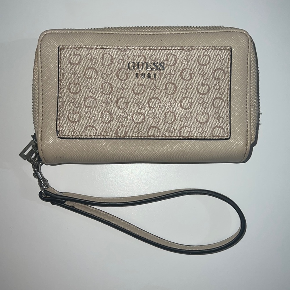 GUESS Womens Wallet